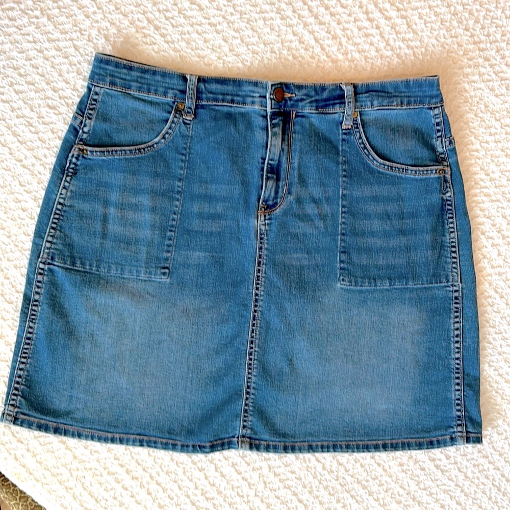 Calvin Klein Jean Skirt size W 33